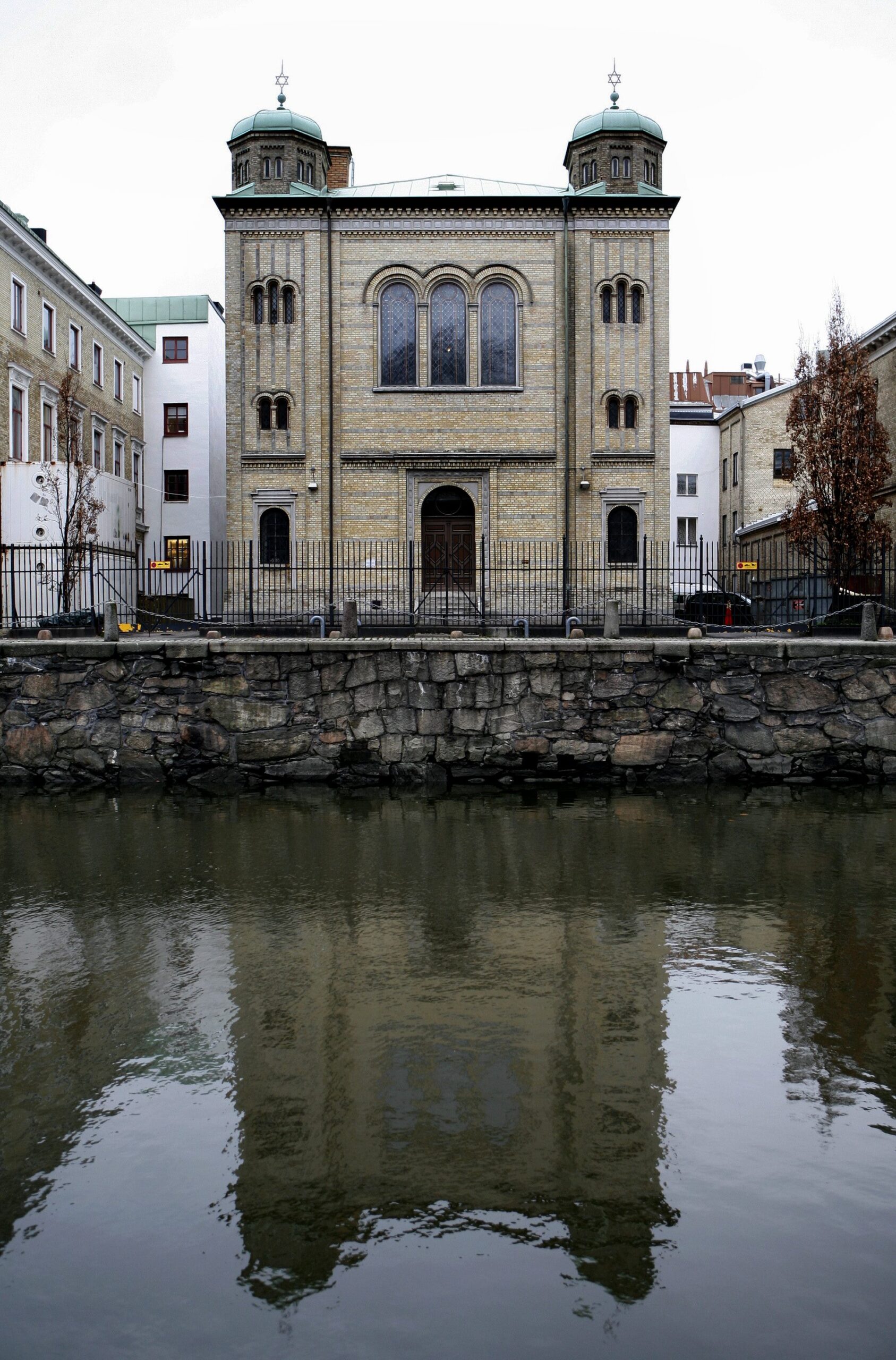 Gothenburg synagogue by the water.